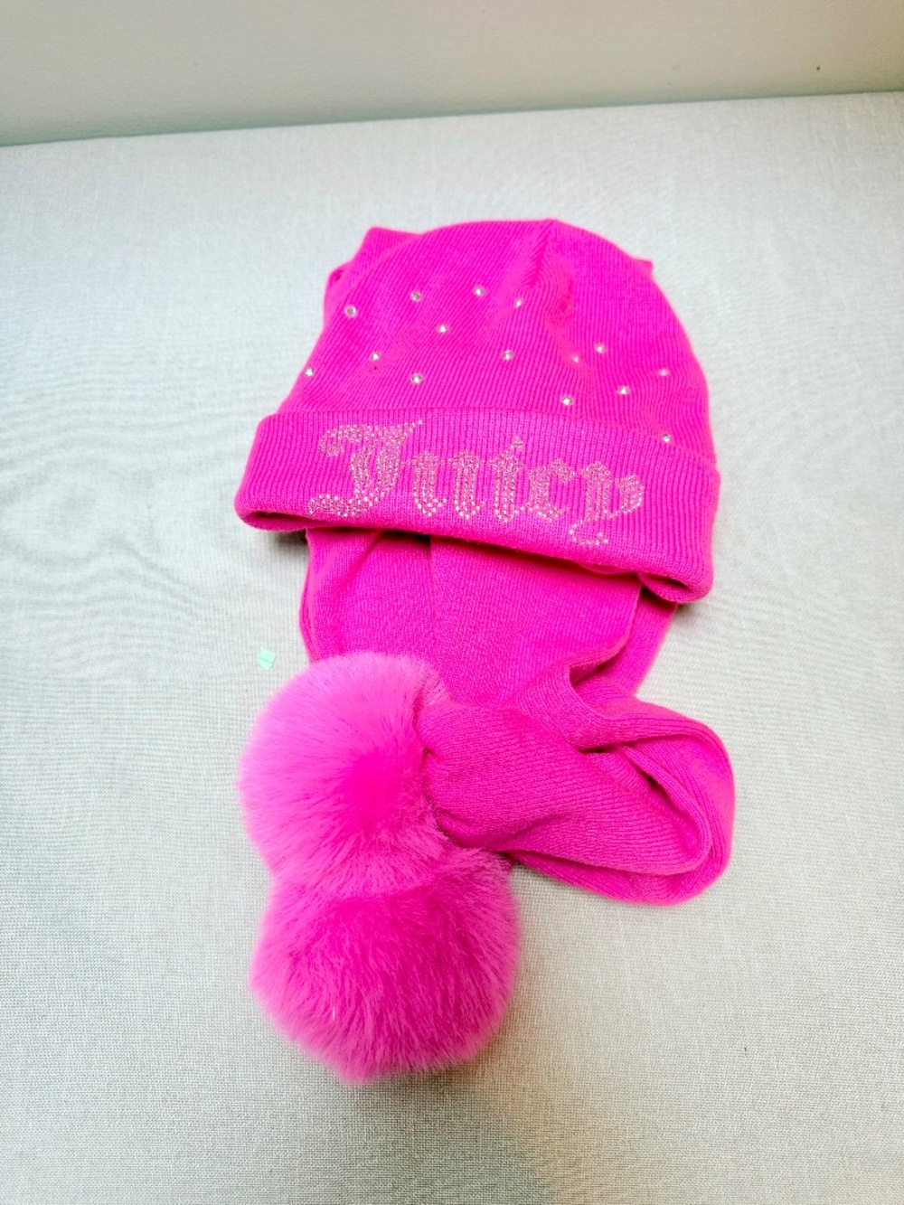 Juicy Couture Kids Hot Pink Rhinestone Hat Beanie With Matching Pom Pom Scarf